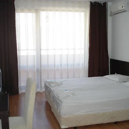 Happy Apartment *